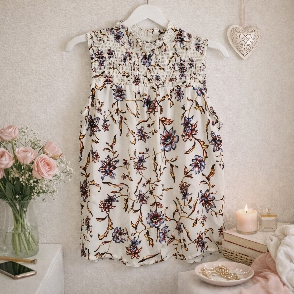 5/30 Finn & Grace Cream Floral Smocked Sleeveless Top S